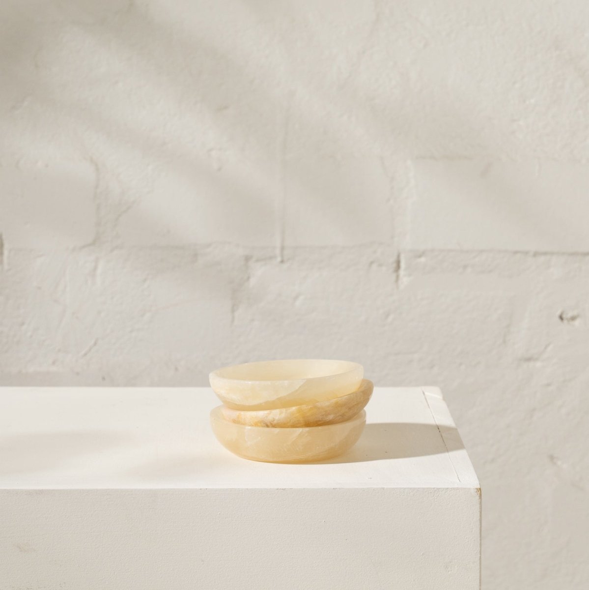 Abril Onyx Dish | Small - Inartisan - Alpineabode